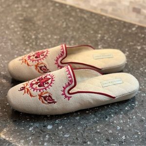 NWT PATRICIA GREEN BRAND LUXURY EMBROIDERED SLIPPERS